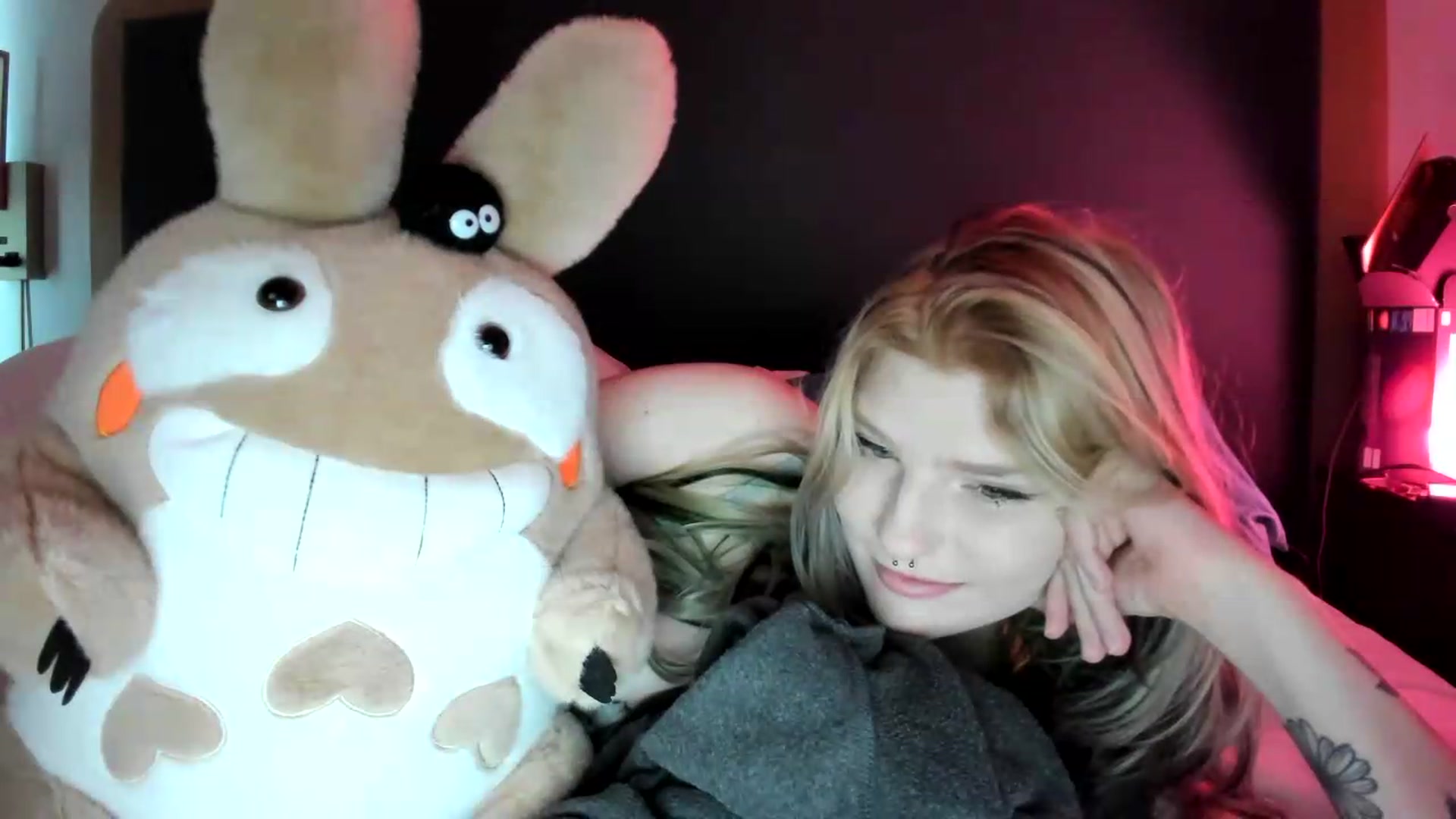 Gallery image thumbnail from DuckChan0's myfreecams stream on, 08/02/2026, 16:20 image 10 of 20
