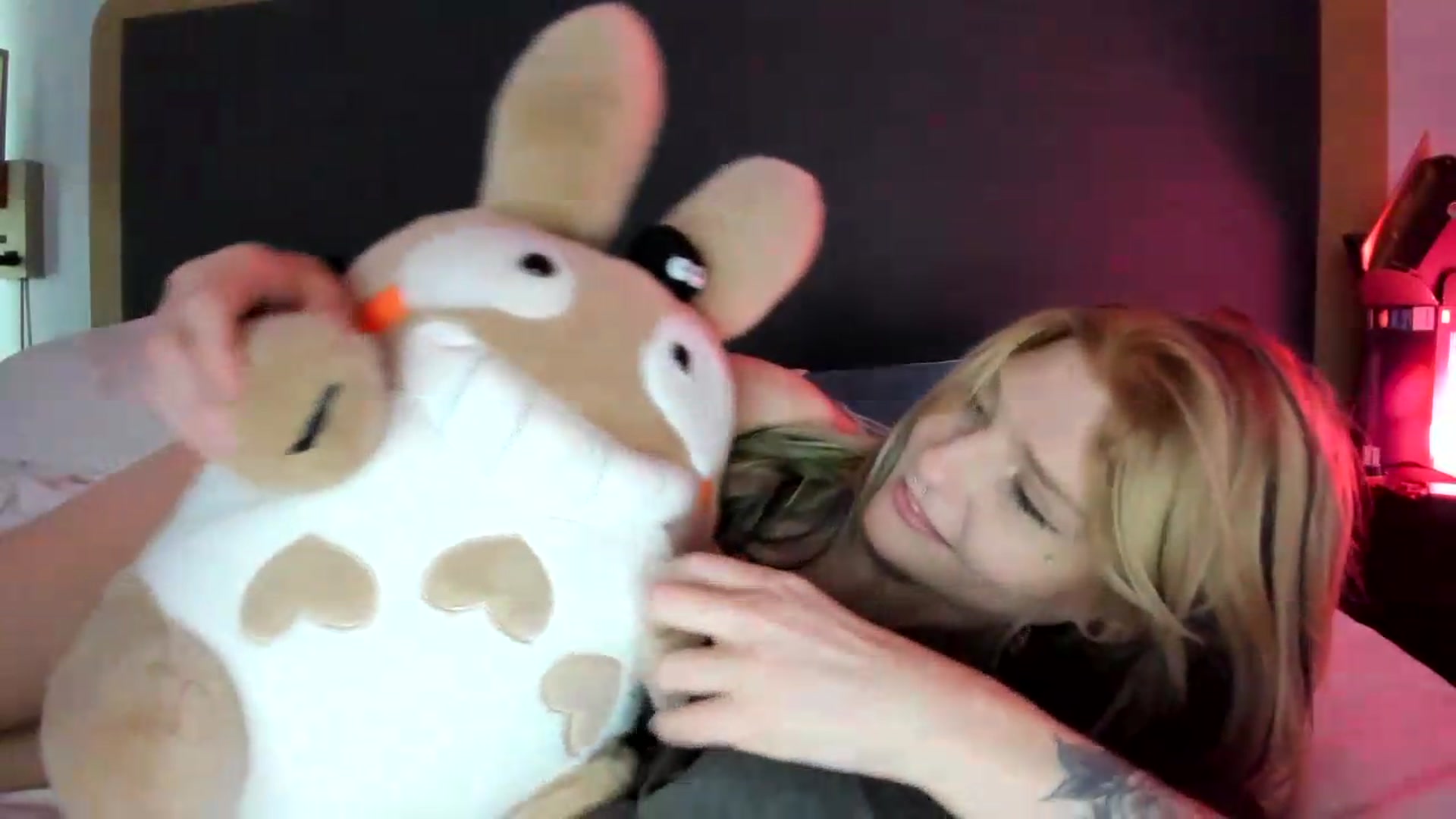 Gallery image thumbnail from DuckChan0's myfreecams stream on, 08/02/2026, 16:20 image 9 of 20