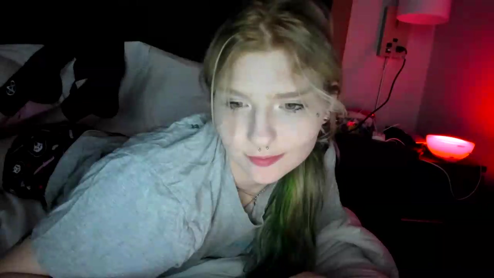 Gallery image thumbnail from DuckChan0's myfreecams stream on, 08/07/2026, 24:00 image 2 of 20