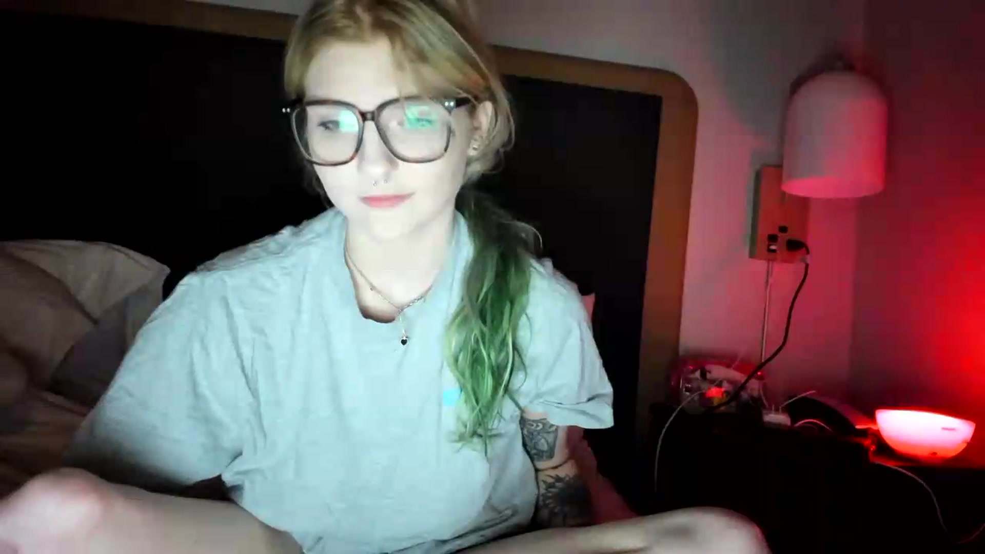 Gallery image thumbnail from DuckChan0's myfreecams stream on, 08/07/2026, 24:00 image 14 of 20