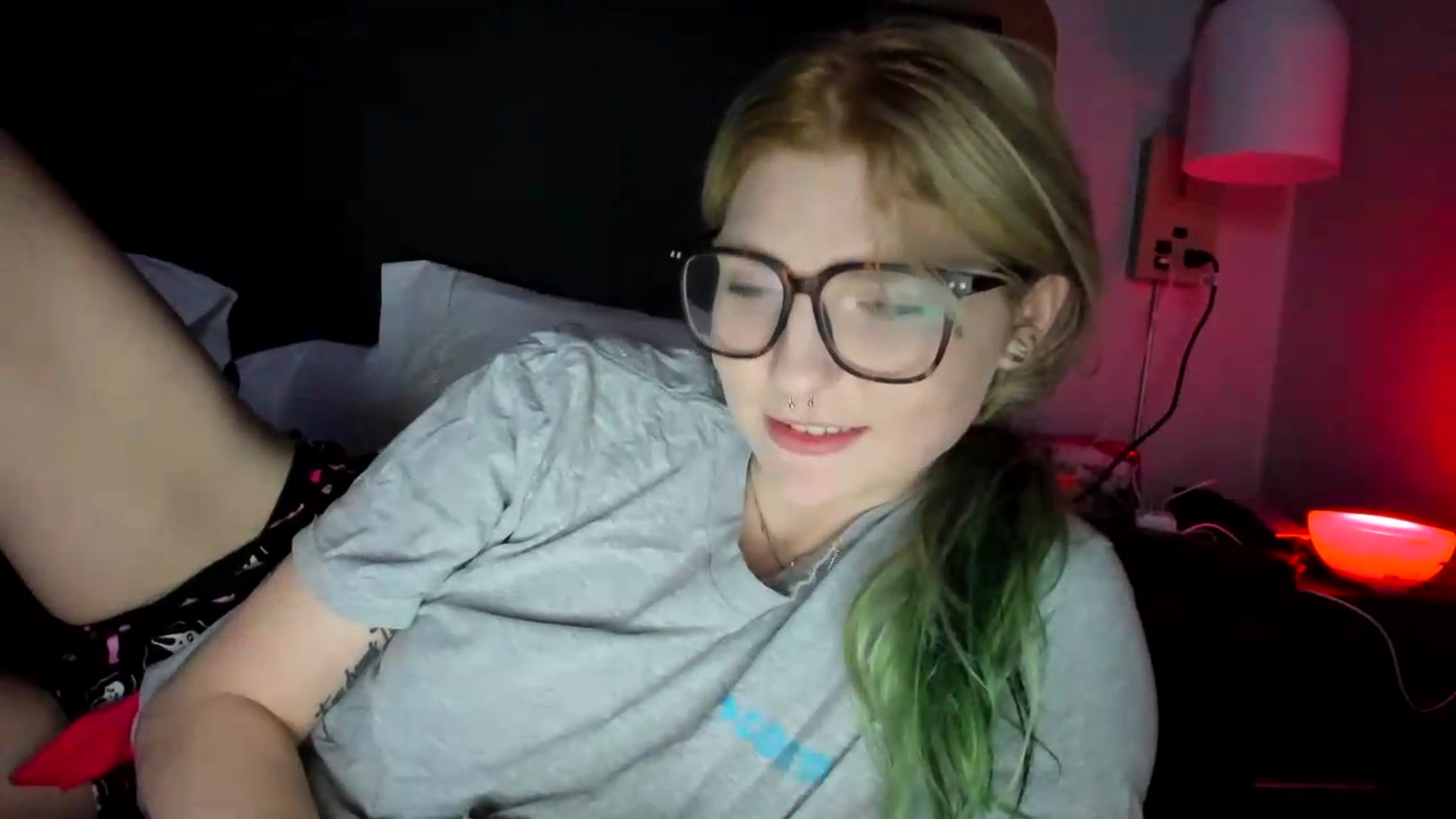 Gallery image thumbnail from DuckChan0's myfreecams stream on, 08/07/2026, 24:00 image 15 of 20