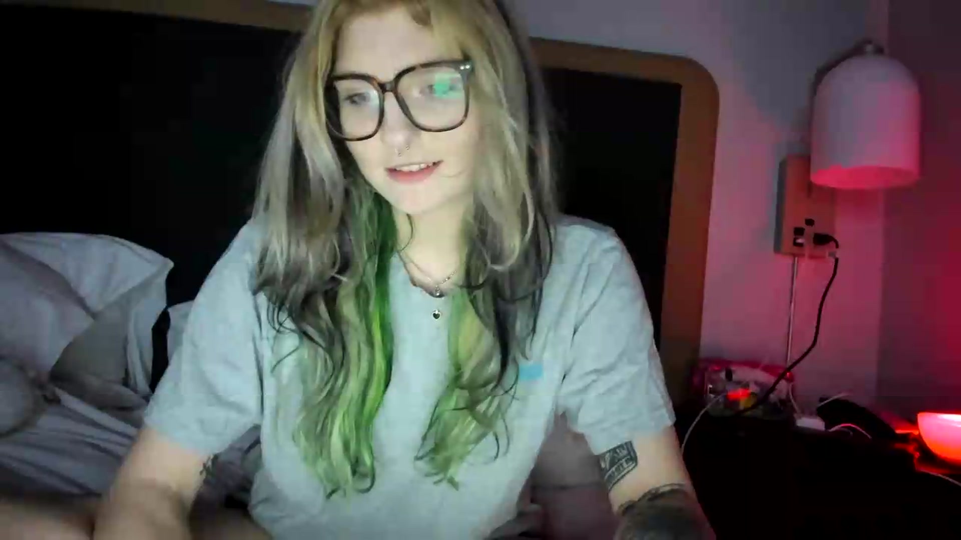 Gallery image thumbnail from DuckChan0's myfreecams stream on, 08/07/2026, 24:15 image 4 of 20