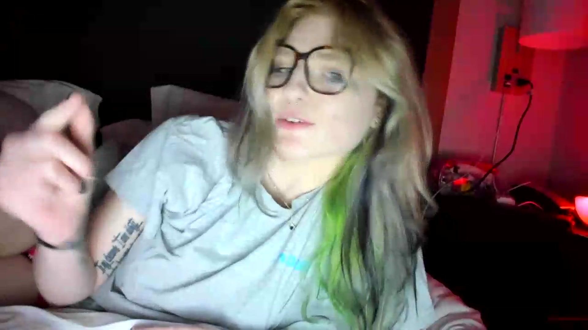 Gallery image thumbnail from DuckChan0's myfreecams stream on, 08/07/2026, 24:15 image 19 of 20