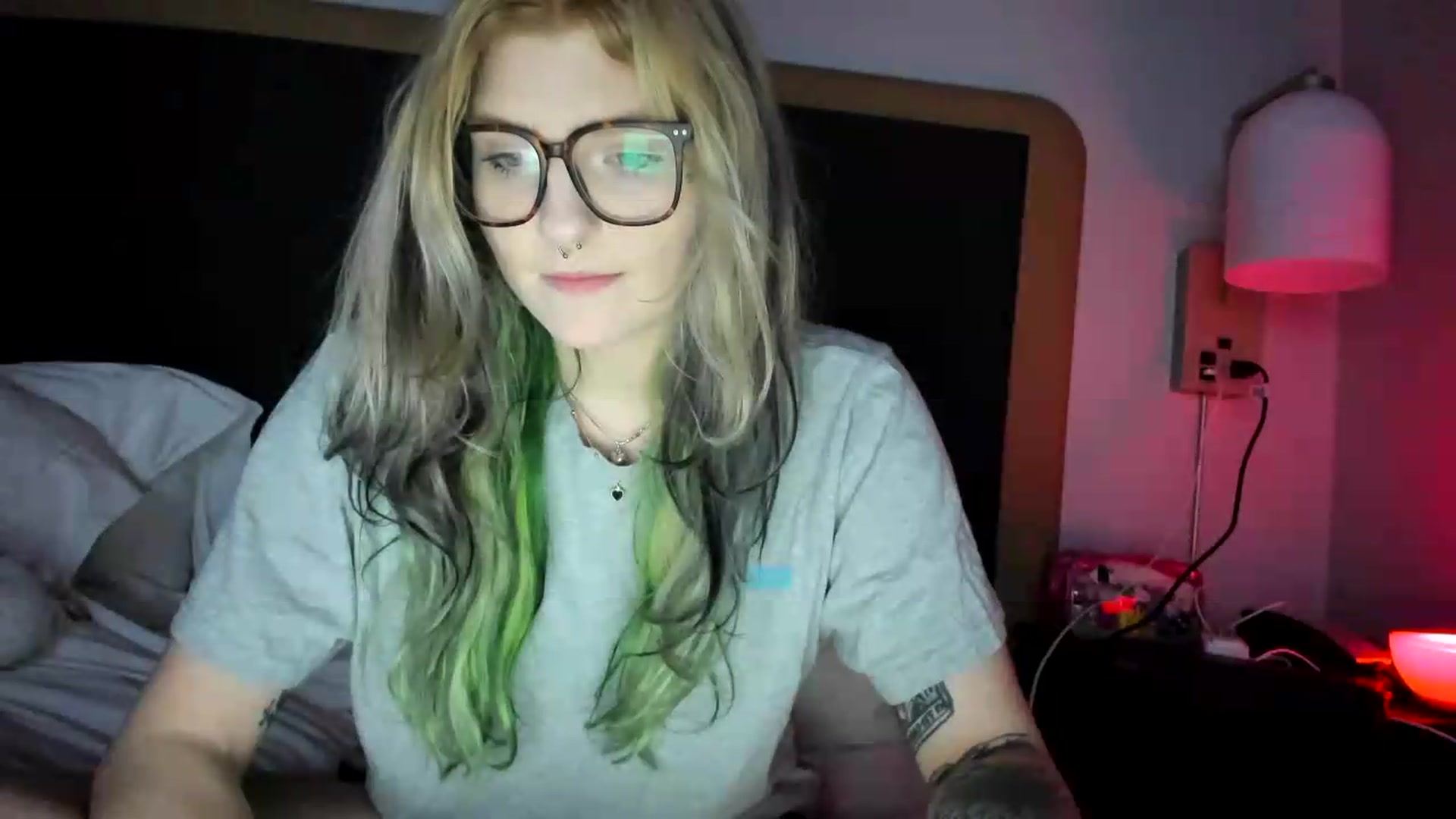 Gallery image thumbnail from DuckChan0's myfreecams stream on, 08/07/2026, 24:15 image 3 of 20