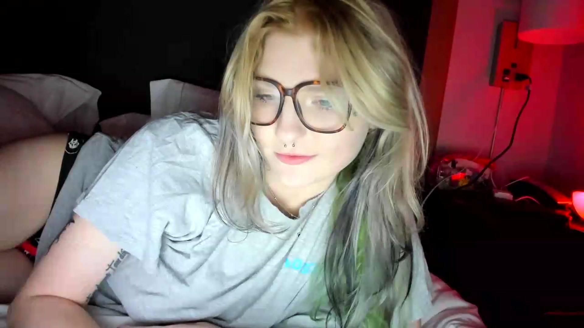 Gallery image thumbnail from DuckChan0's myfreecams stream on, 08/07/2026, 24:15 image 20 of 20