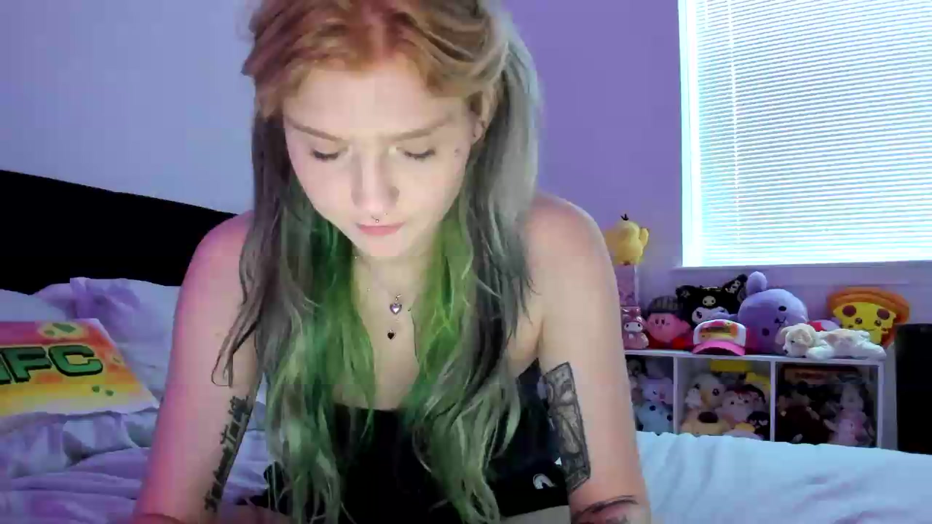 Gallery image thumbnail from DuckChan0's myfreecams stream on, 08/15/2026, 16:36 image 13 of 20