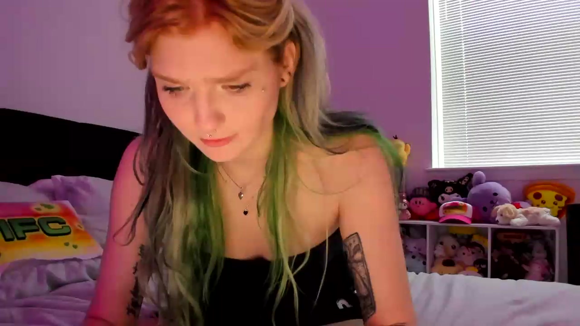 Gallery image thumbnail from DuckChan0's myfreecams stream on, 08/15/2026, 16:36 image 12 of 20