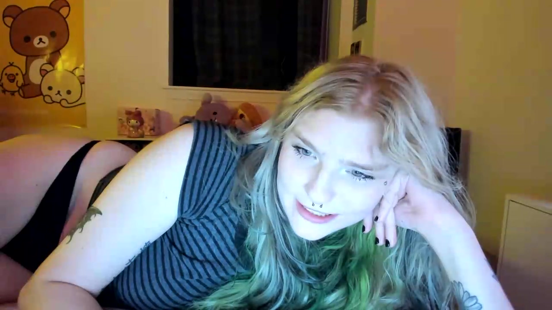 Gallery image thumbnail from DuckChan0's myfreecams stream on, 08/22/2026, 02:01 image 13 of 20