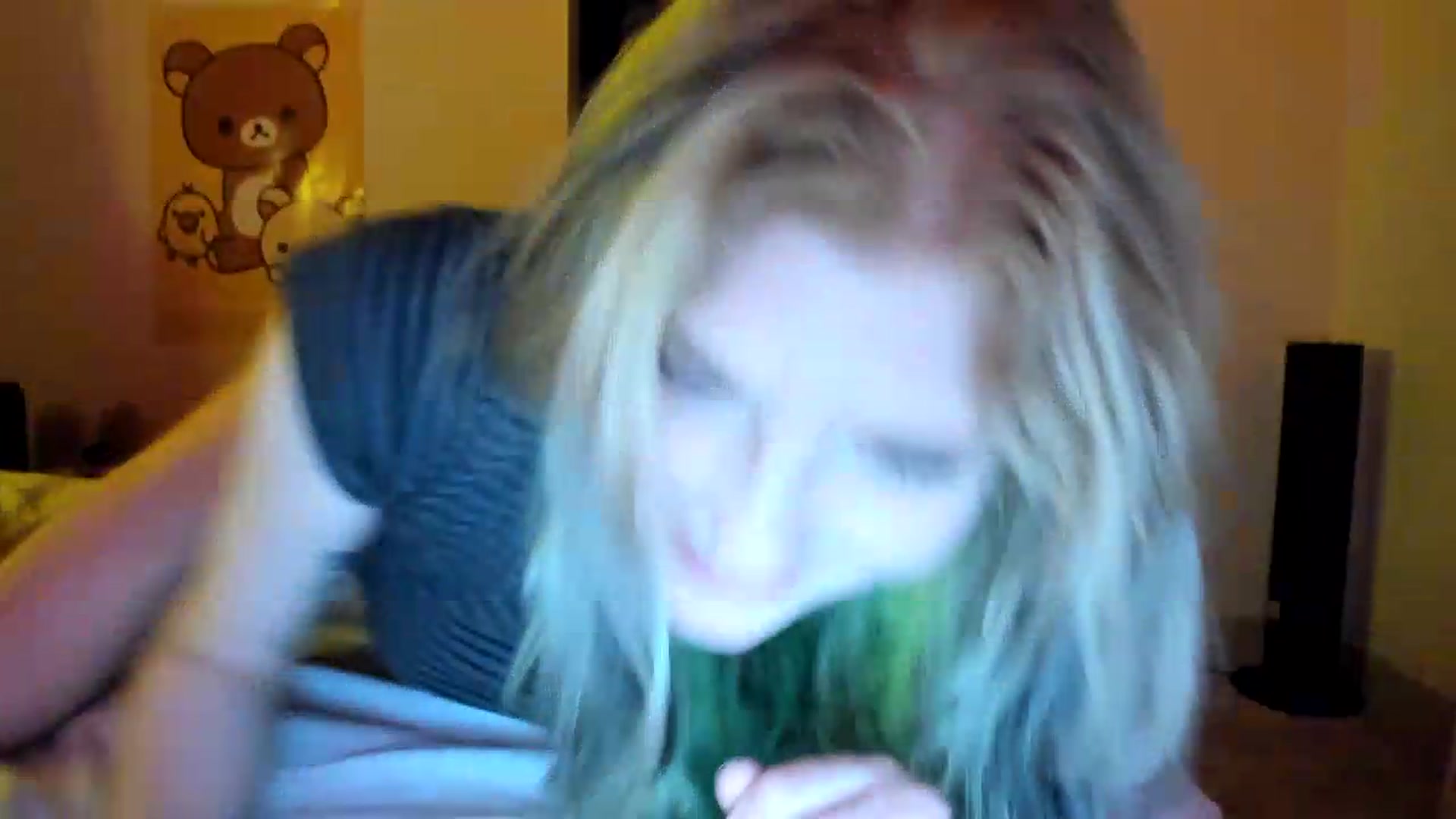 Gallery image thumbnail from DuckChan0's myfreecams stream on, 08/22/2026, 02:01 image 18 of 20