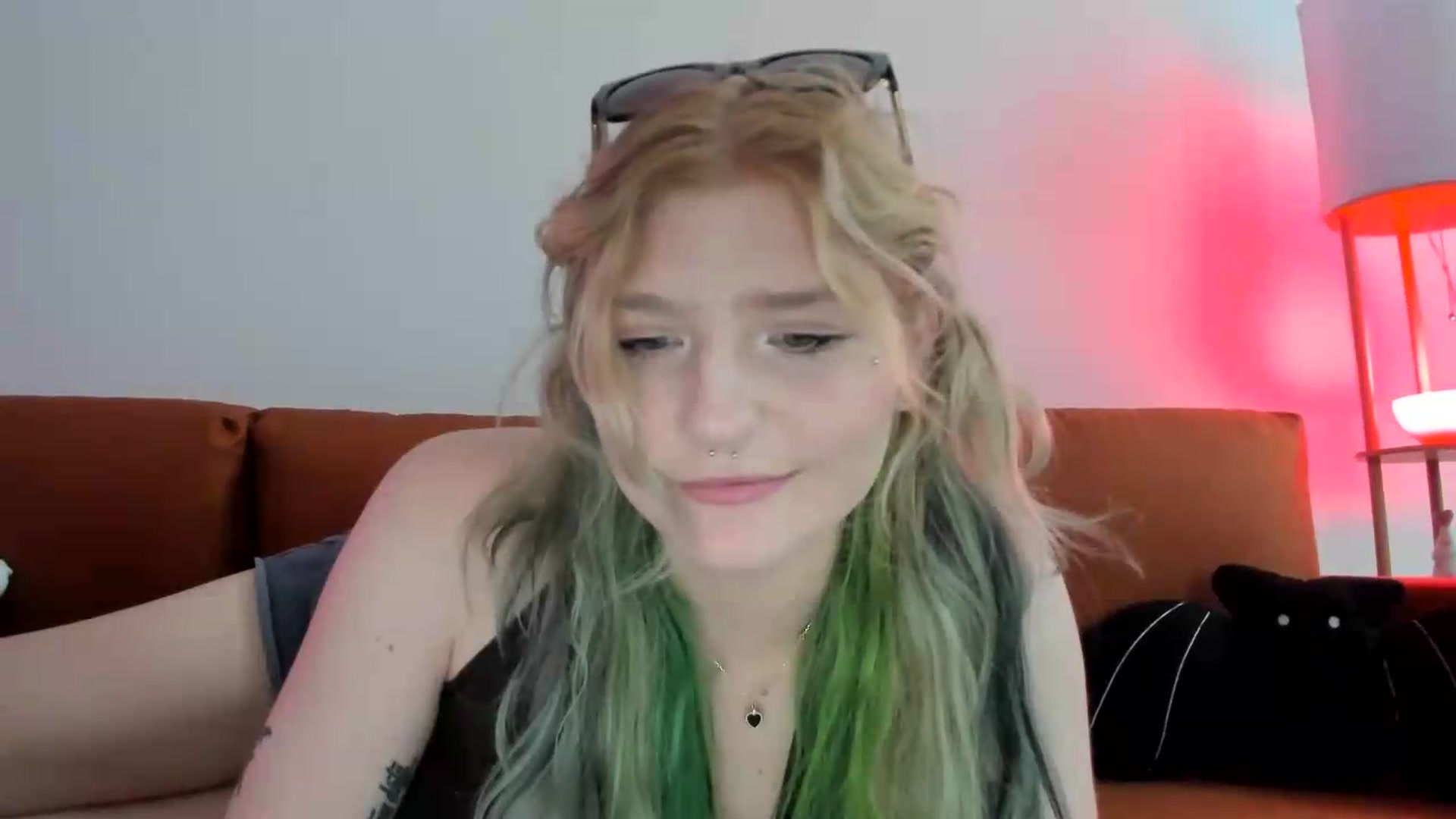 Gallery image thumbnail from DuckChan0's myfreecams stream on, 08/27/2026, 16:08 image 6 of 20