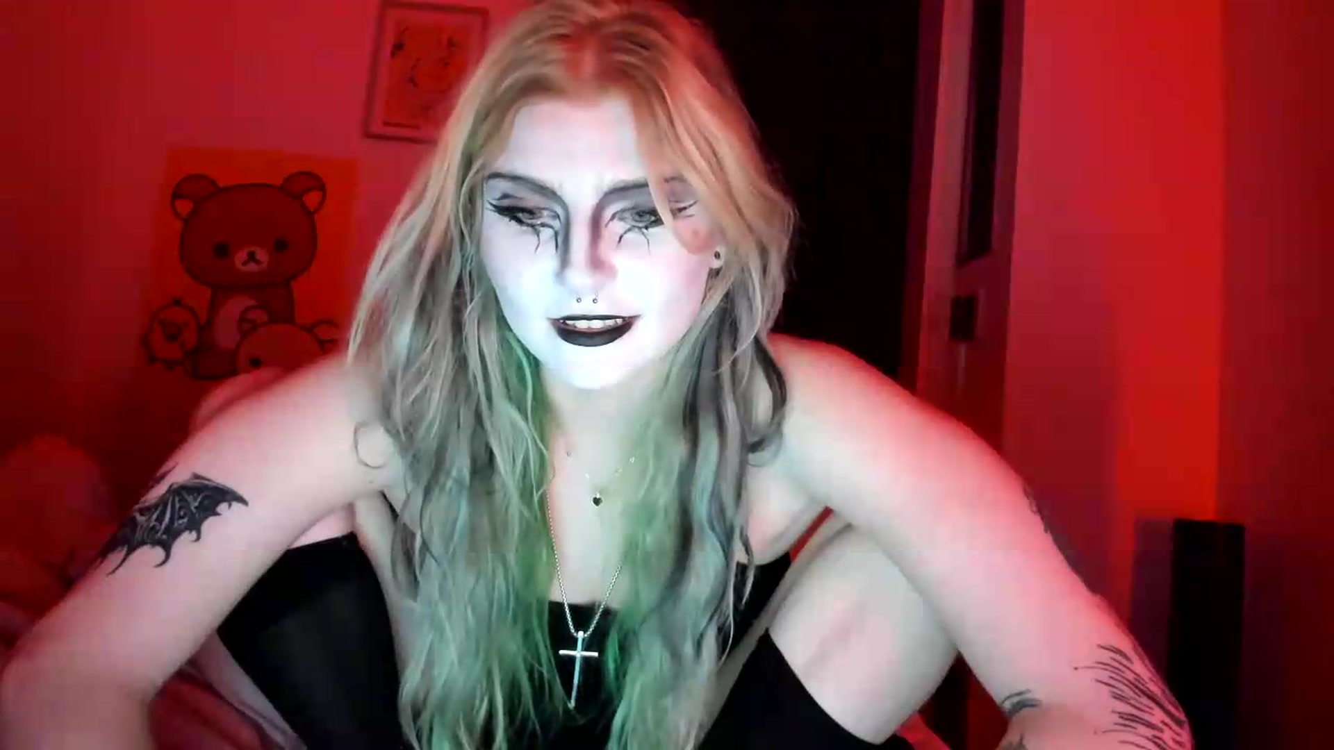 Gallery image thumbnail from DuckChan0's myfreecams stream on, 08/30/2026, 24:36 image 17 of 20