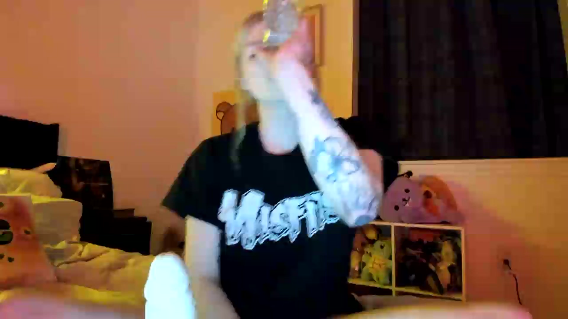 Gallery image thumbnail from DuckChan0's myfreecams stream on, 08/31/2026, 01:28 image 12 of 20