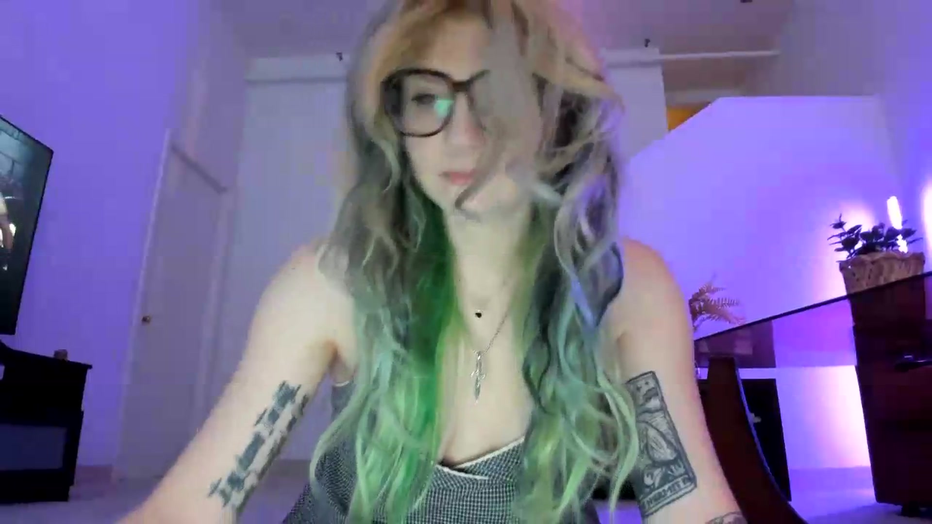 Gallery image thumbnail from DuckChan0's myfreecams stream on, 08/31/2026, 16:28 image 17 of 20