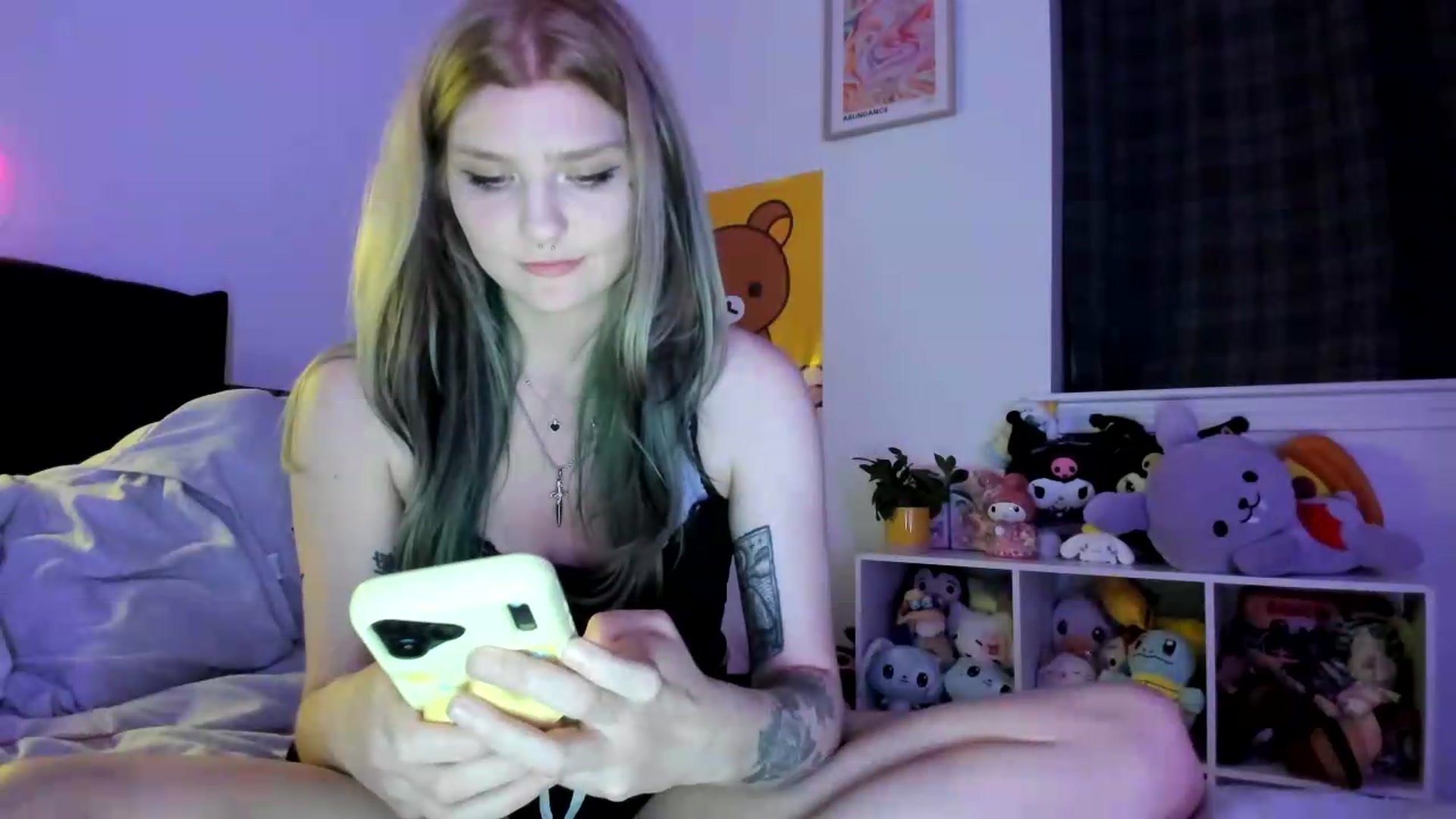 Gallery image thumbnail from DuckChan0's myfreecams stream on, 09/04/2026, 02:58 image 15 of 20
