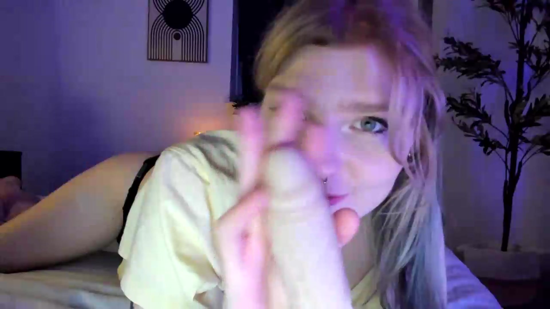 Gallery image thumbnail from DuckChan0's myfreecams stream on, 09/05/2026, 02:02 image 18 of 20