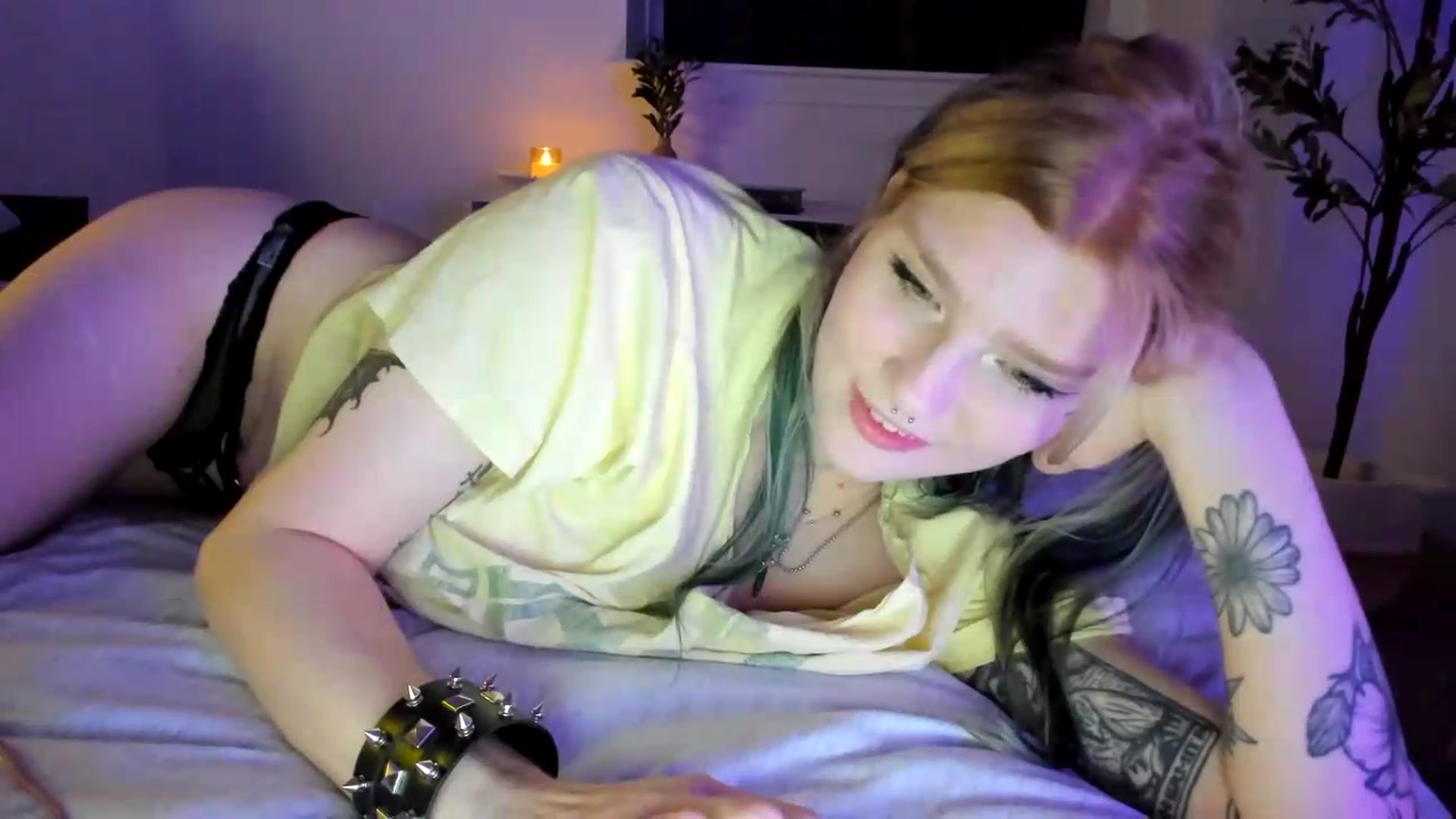 Gallery image thumbnail from DuckChan0's myfreecams stream on, 09/05/2026, 02:02 image 11 of 20