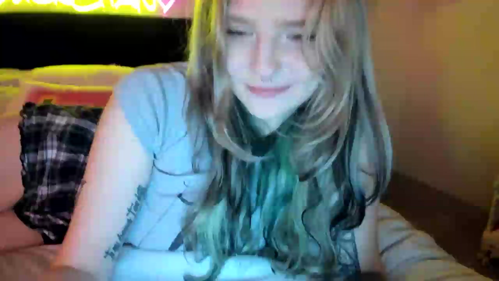 Gallery image thumbnail from DuckChan0's myfreecams stream on, 09/07/2026, 01:27 image 18 of 20