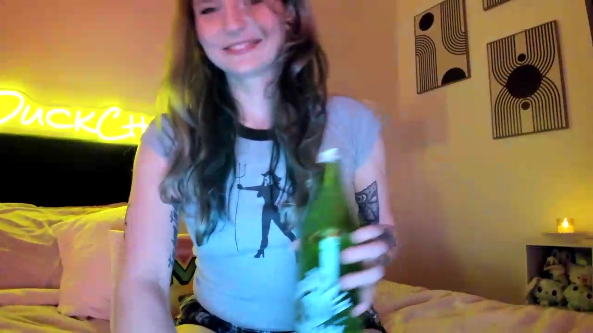 Gallery image thumbnail from DuckChan0's myfreecams stream on, 09/07/2026, 01:27 image 9 of 20