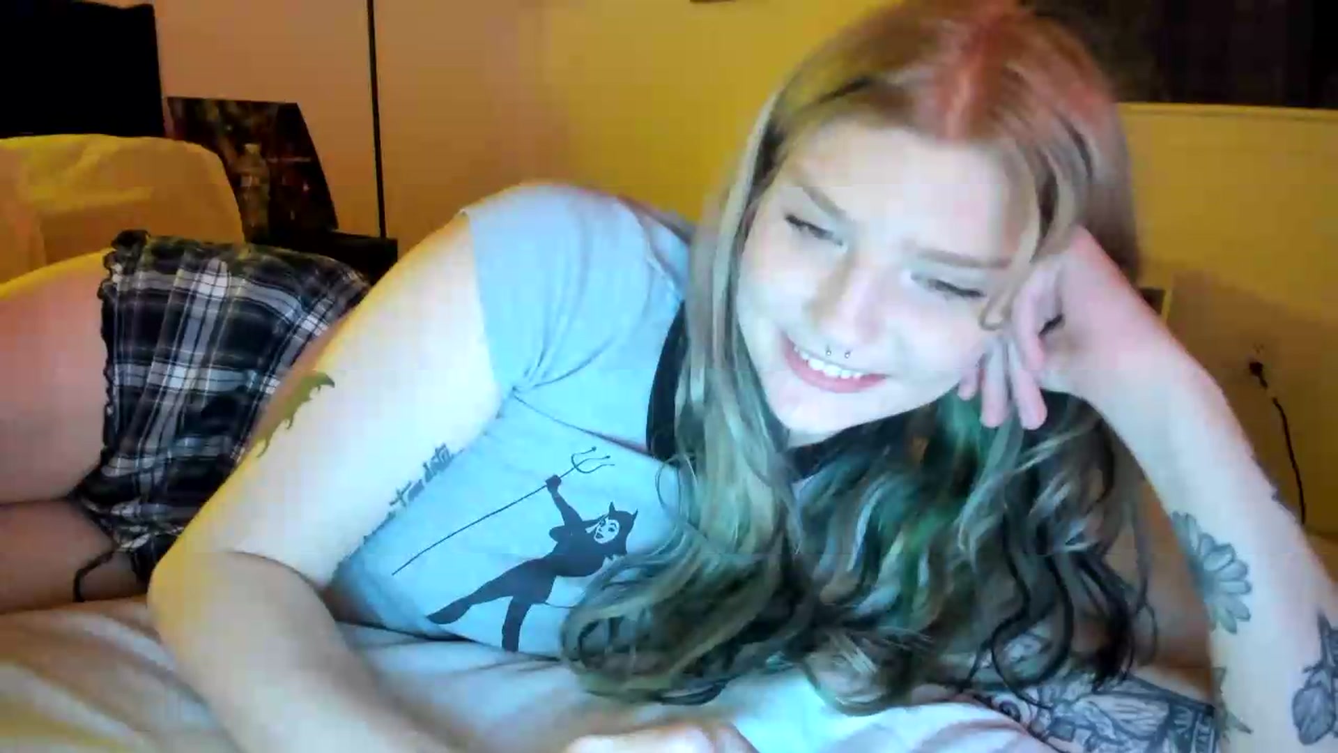 Gallery image thumbnail from DuckChan0's myfreecams stream on, 09/07/2026, 02:41 image 14 of 20