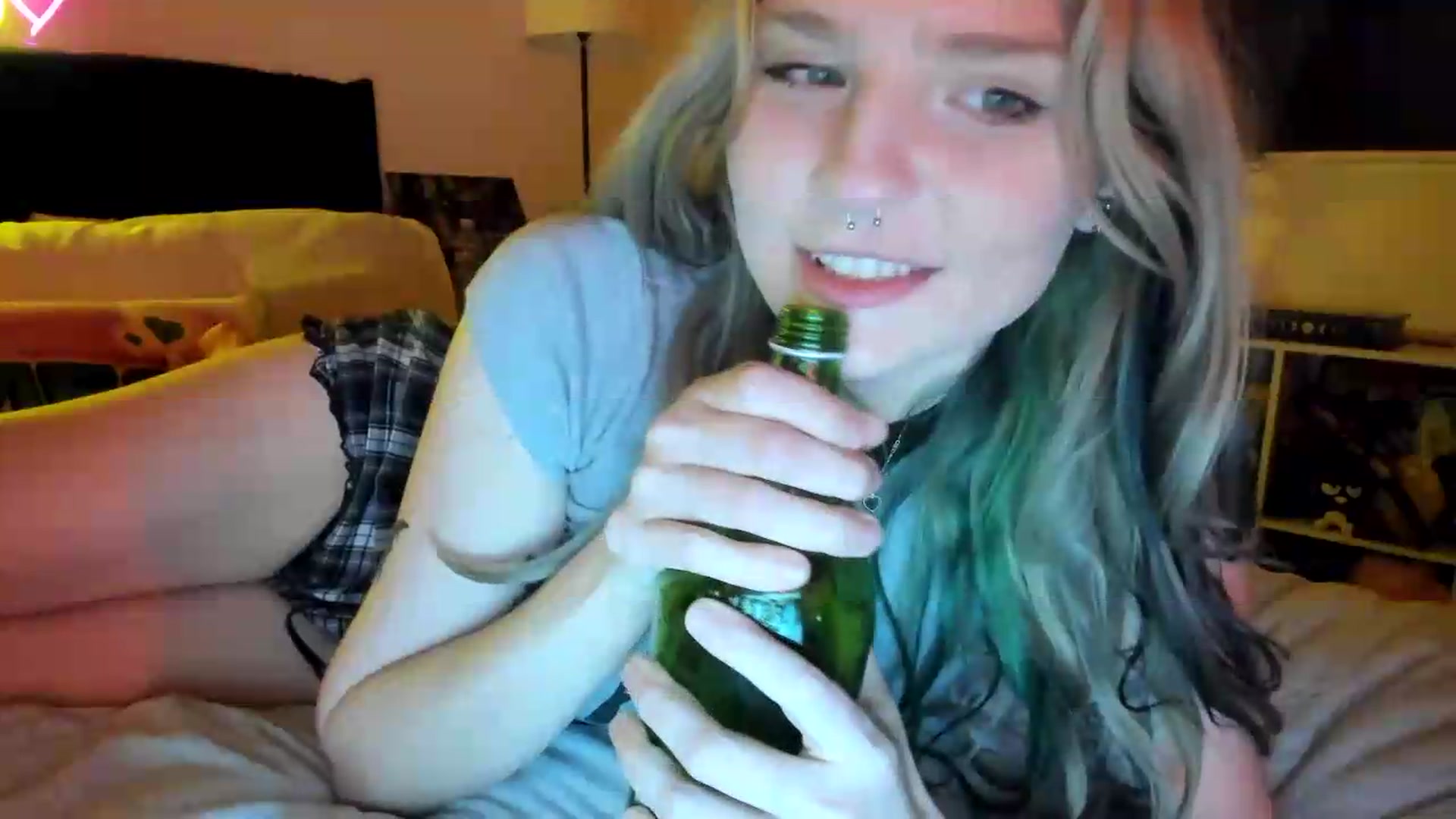 Gallery image thumbnail from DuckChan0's myfreecams stream on, 09/07/2026, 02:41 image 10 of 20