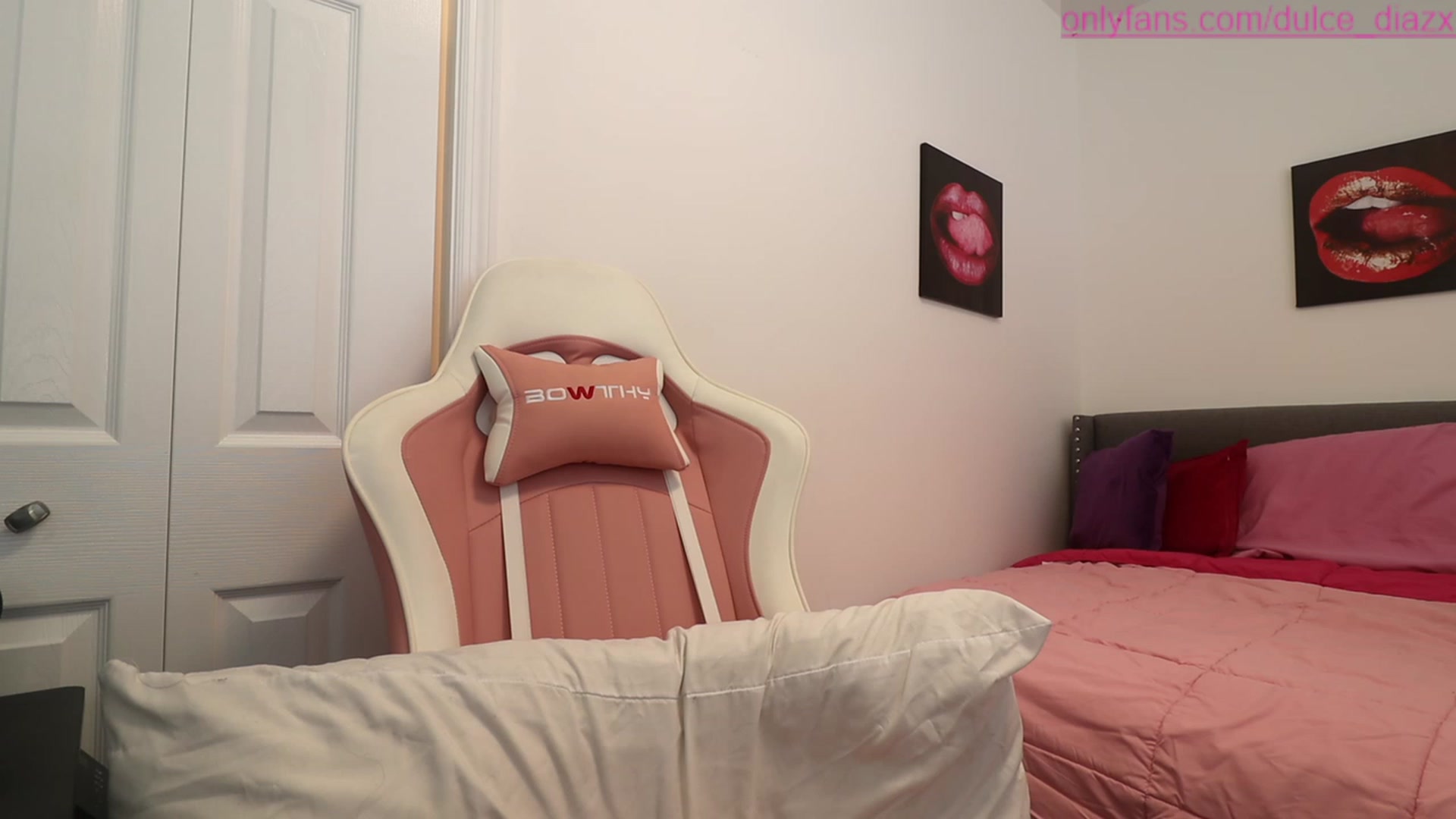 Gallery image thumbnail from Dulce_DiazX's myfreecams stream on, 07/31/2023, 15:37 image 16 of 20