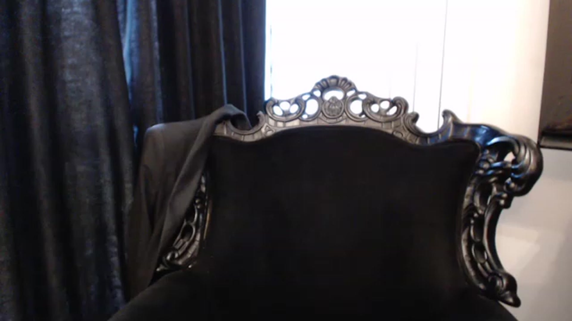 Gallery image thumbnail from Dulcineaa's myfreecams stream on, 05/05/2023, 14:50 image 6 of 20