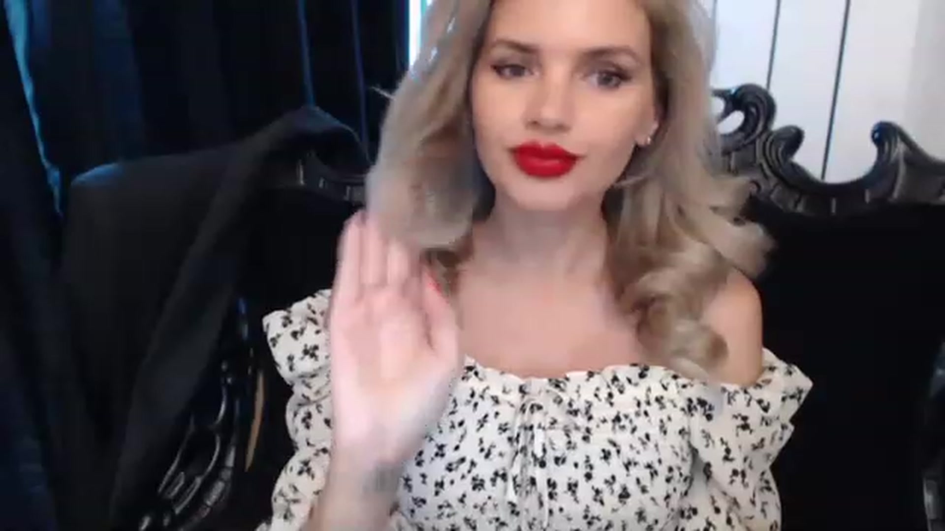 Gallery image thumbnail from Dulcineaa's myfreecams stream on, 05/05/2023, 14:50 image 7 of 20
