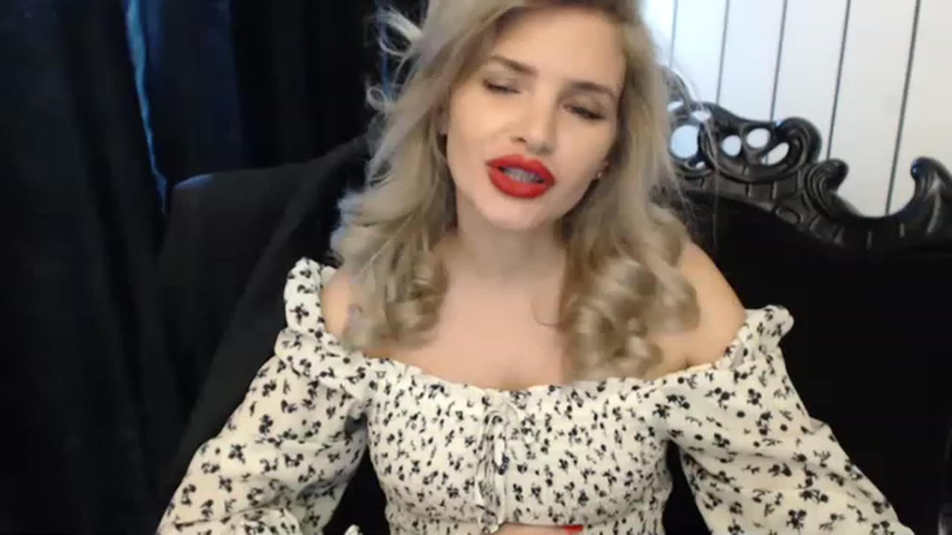 Gallery image thumbnail from Dulcineaa's myfreecams stream on, 05/05/2023, 14:50 image 16 of 20