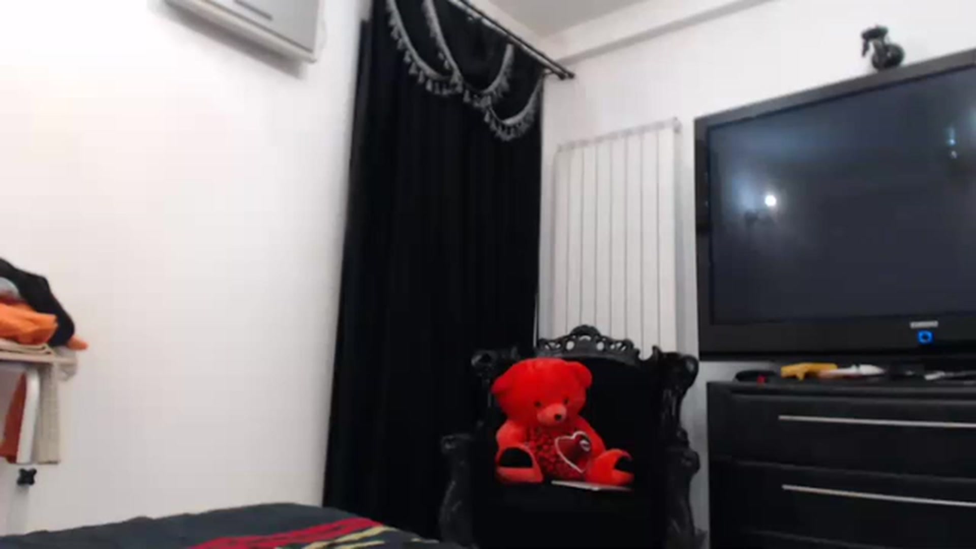 Gallery image thumbnail from Dulcineaa's myfreecams stream on, 05/08/2023, 21:48 image 18 of 20