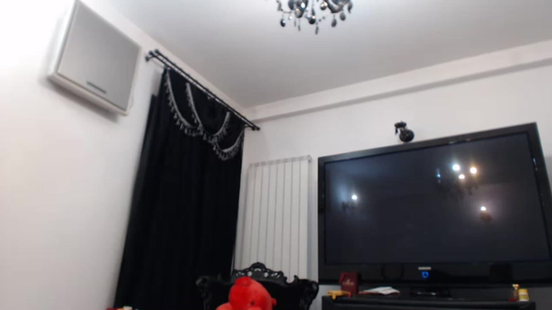 Gallery image thumbnail from Dulcineaa's myfreecams stream on, 05/11/2023, 22:19 image 16 of 20