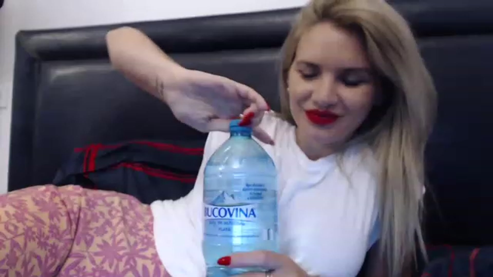 Gallery image thumbnail from Dulcineaa's myfreecams stream on, 05/12/2023, 14:17 image 4 of 20
