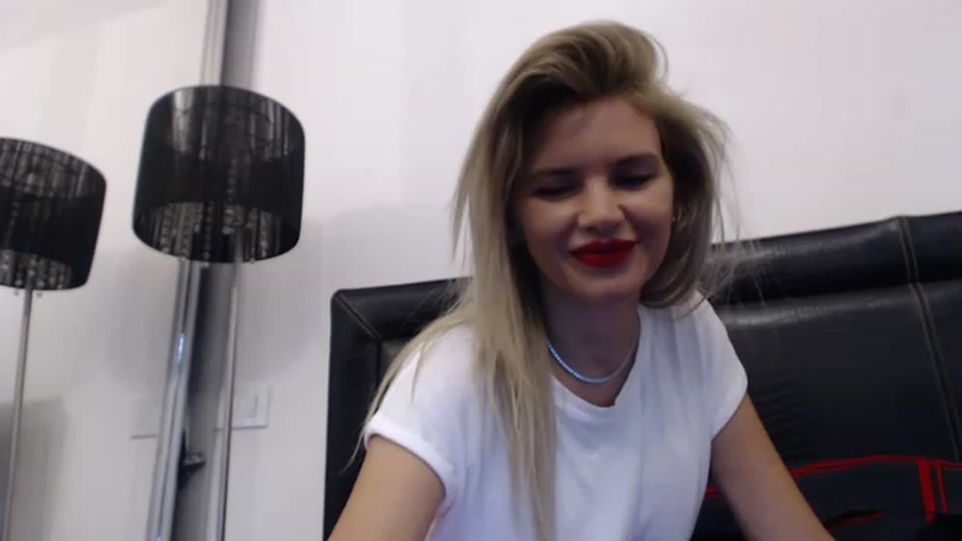Gallery image thumbnail from Dulcineaa's myfreecams stream on, 05/12/2023, 14:17 image 9 of 20