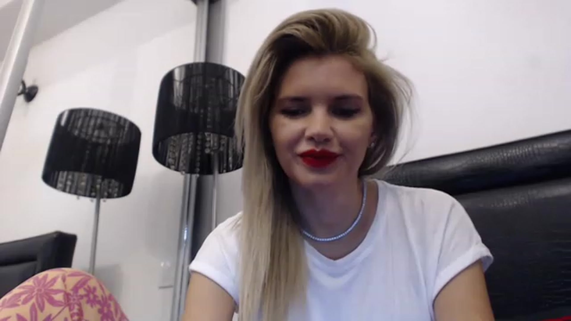 Gallery image thumbnail from Dulcineaa's myfreecams stream on, 05/12/2023, 14:17 image 8 of 20
