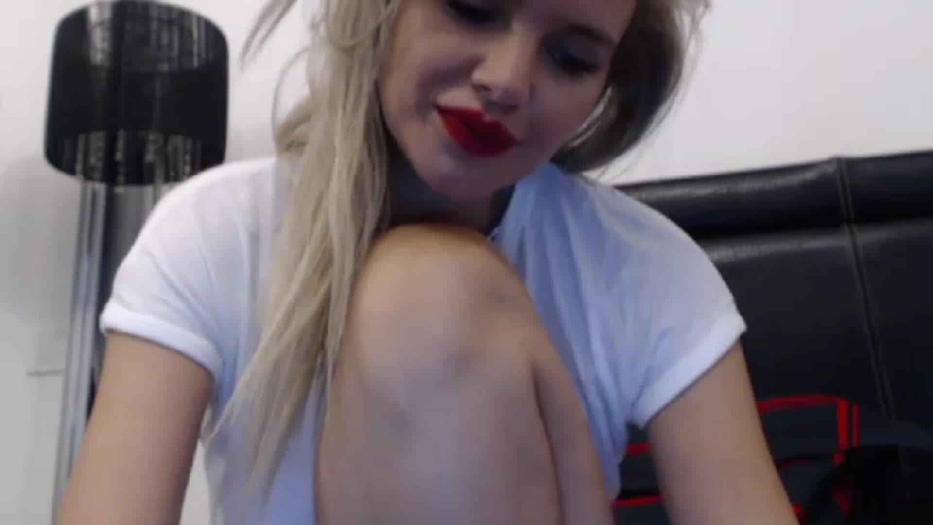 Gallery image thumbnail from Dulcineaa's myfreecams stream on, 05/12/2023, 14:49 image 13 of 20