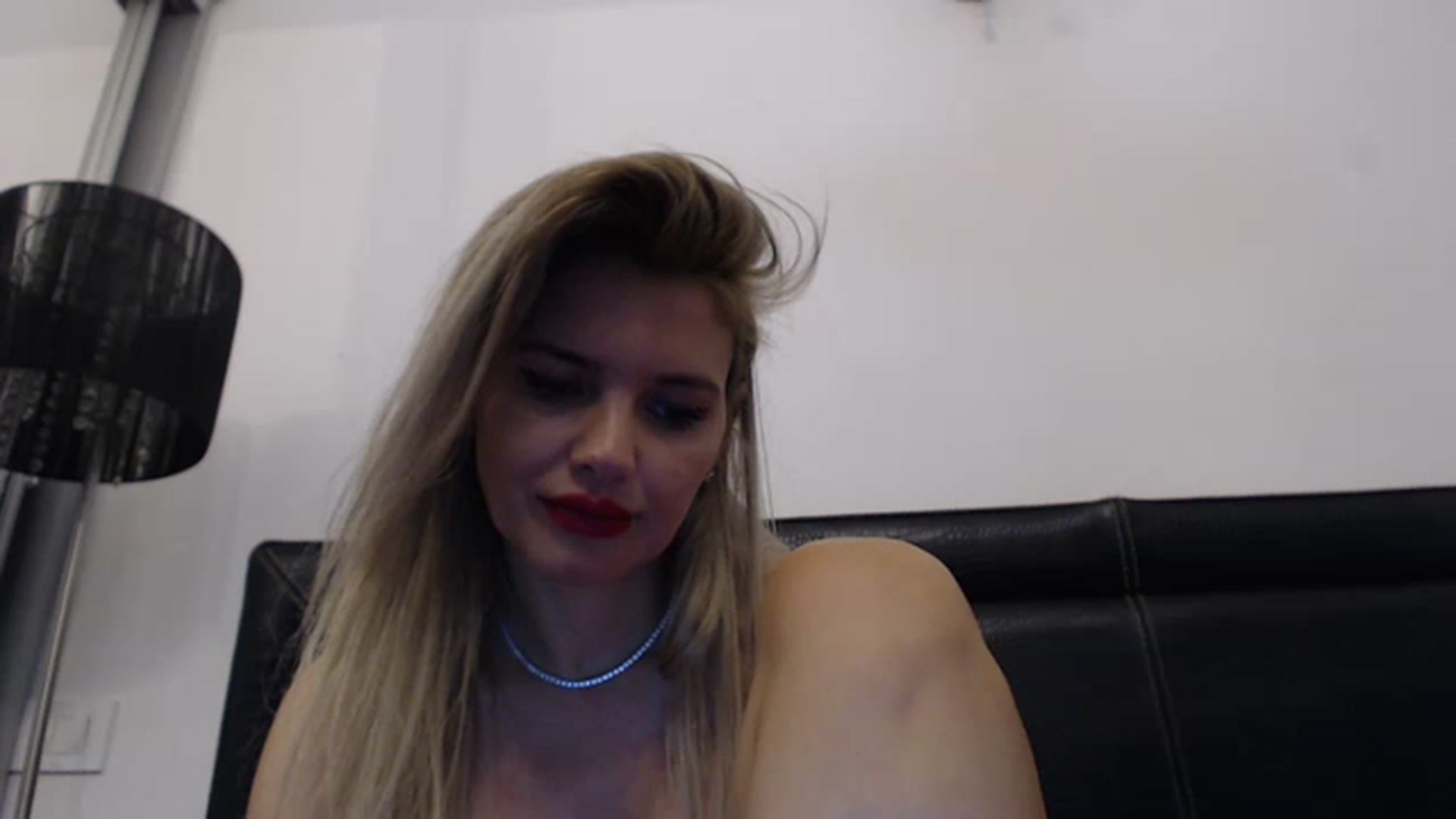 Gallery image thumbnail from Dulcineaa's myfreecams stream on, 05/12/2023, 15:23 image 17 of 20
