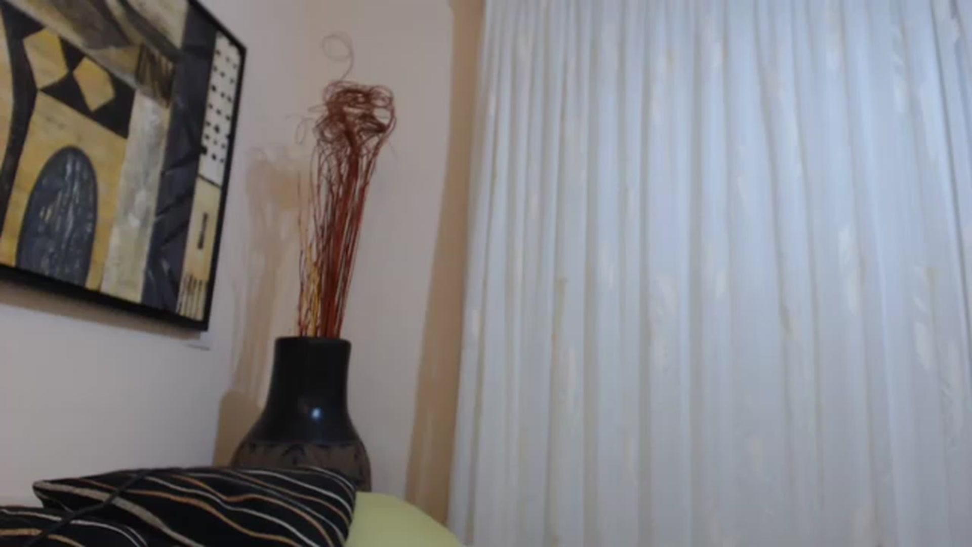 Gallery image thumbnail from Dulcineaa's myfreecams stream on, 05/24/2023, 22:01 image 10 of 20
