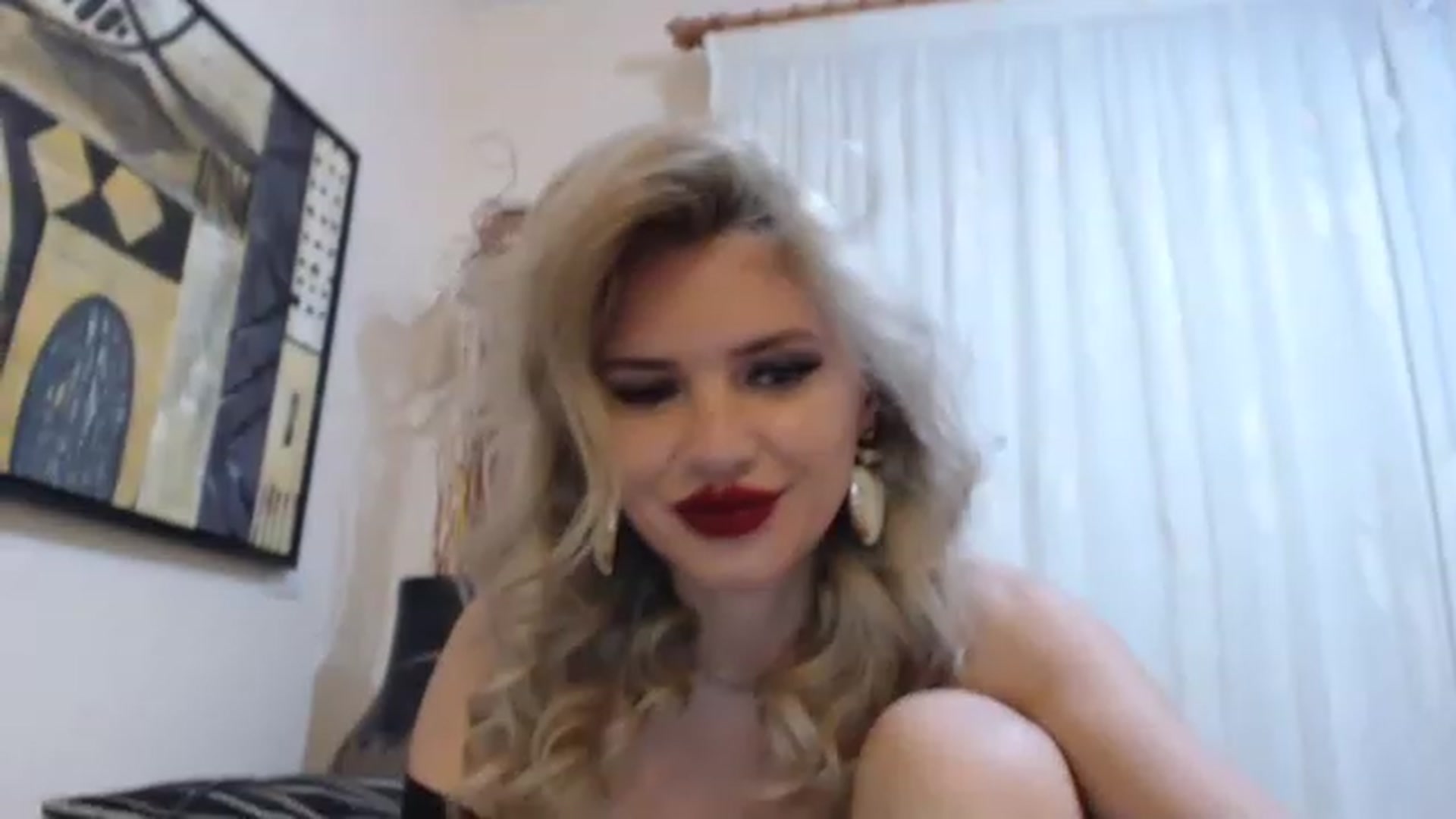Gallery image thumbnail from Dulcineaa's myfreecams stream on, 05/24/2023, 22:01 image 11 of 20