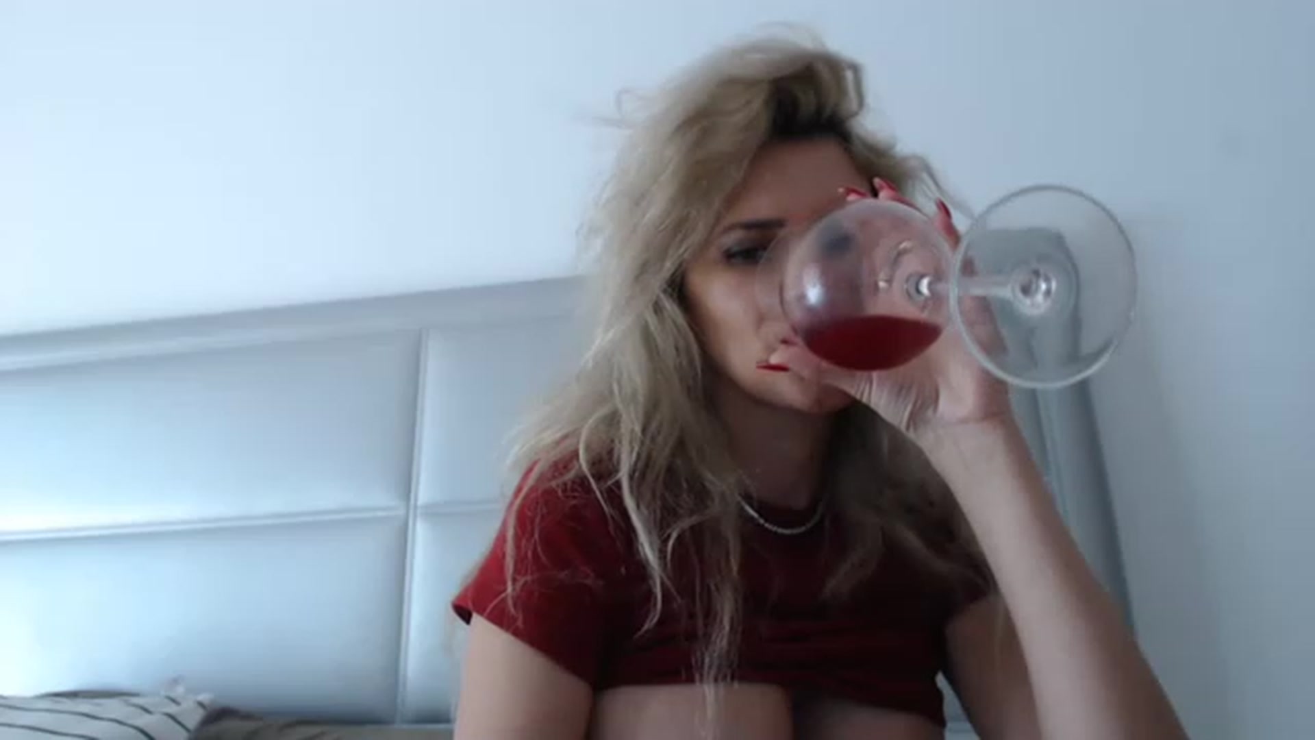 Gallery image thumbnail from Dulcineaa's myfreecams stream on, 06/10/2023, 17:19 image 19 of 20
