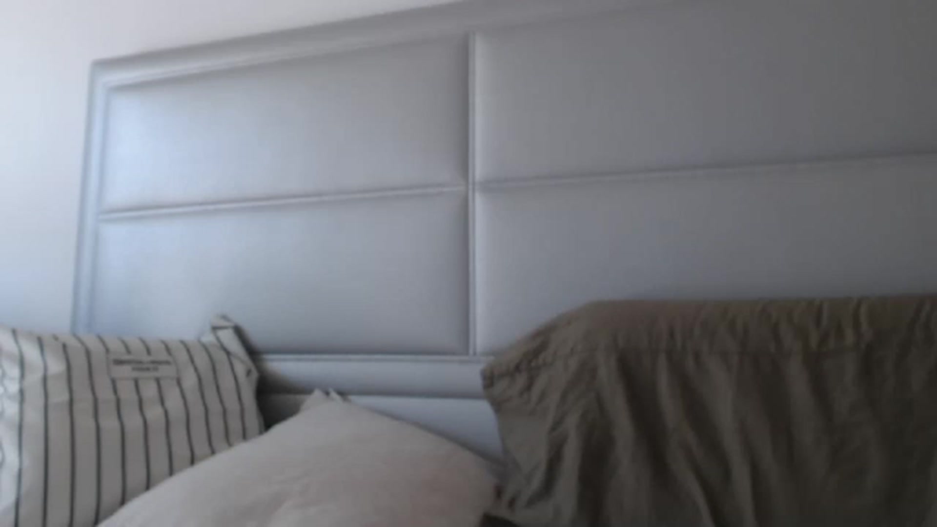 Gallery image thumbnail from Dulcineaa's myfreecams stream on, 06/17/2023, 16:06 image 17 of 20