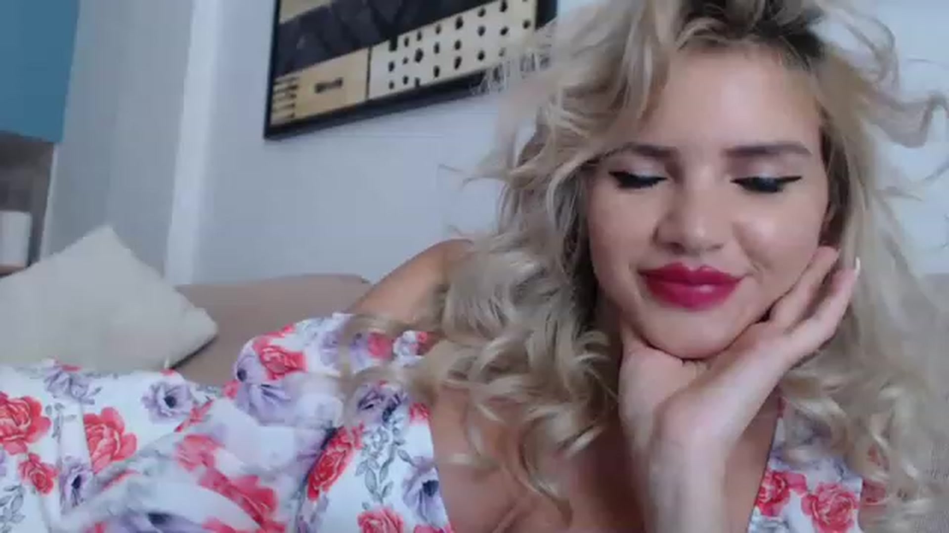 Gallery image thumbnail from Dulcineaa's myfreecams stream on, 06/30/2023, 14:43 image 8 of 20