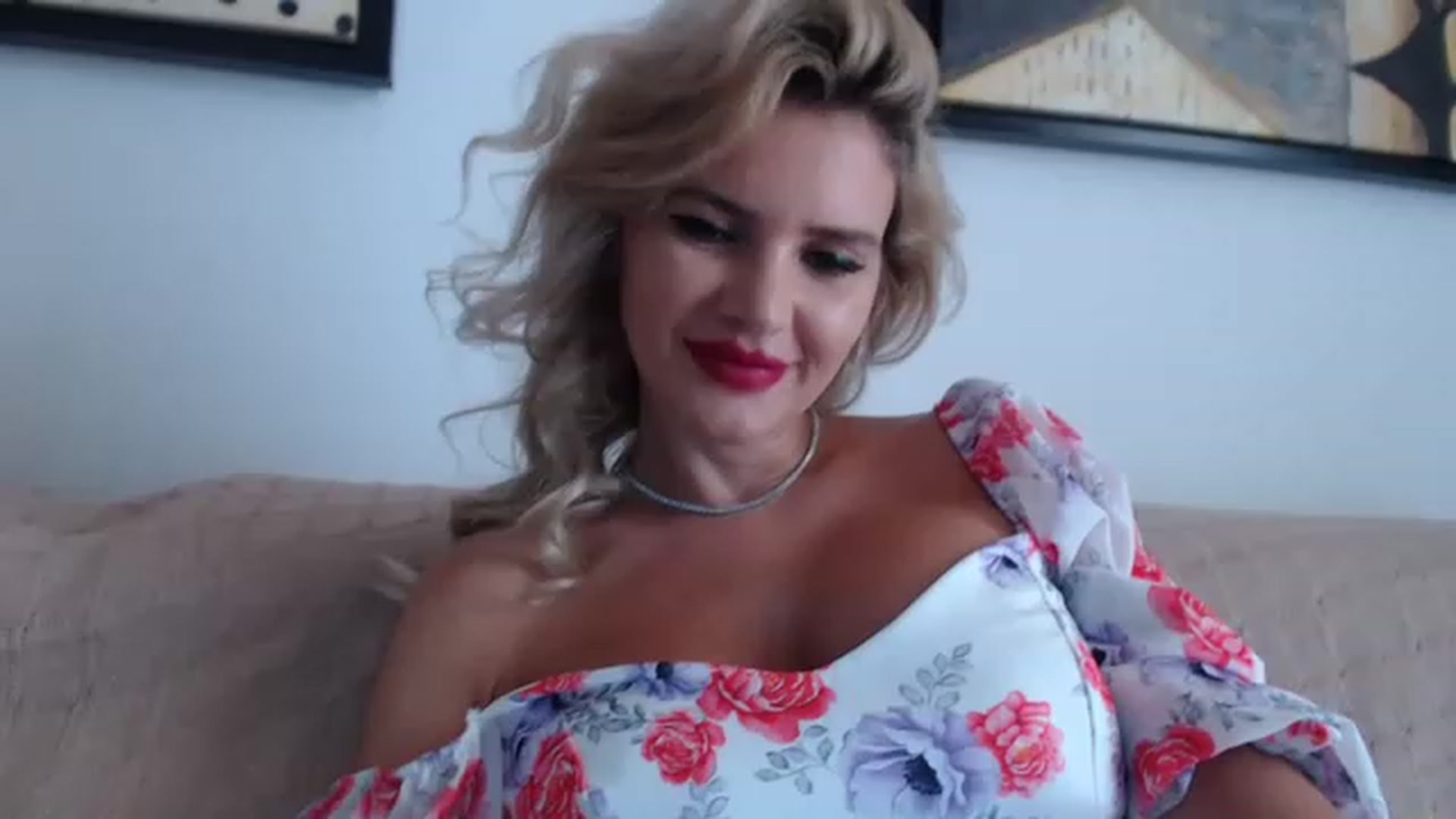 Gallery image thumbnail from Dulcineaa's myfreecams stream on, 06/30/2023, 14:43 image 4 of 20
