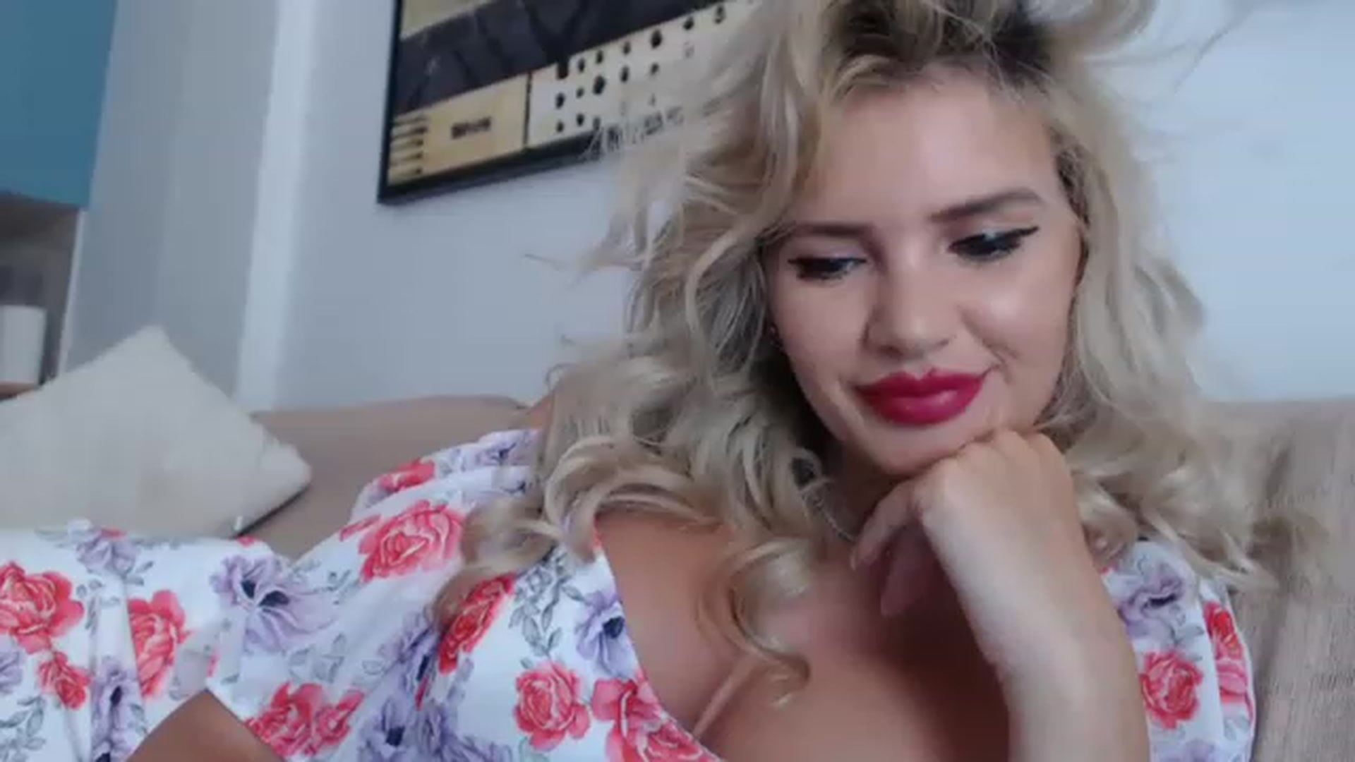 Gallery image thumbnail from Dulcineaa's myfreecams stream on, 06/30/2023, 14:43 image 7 of 20
