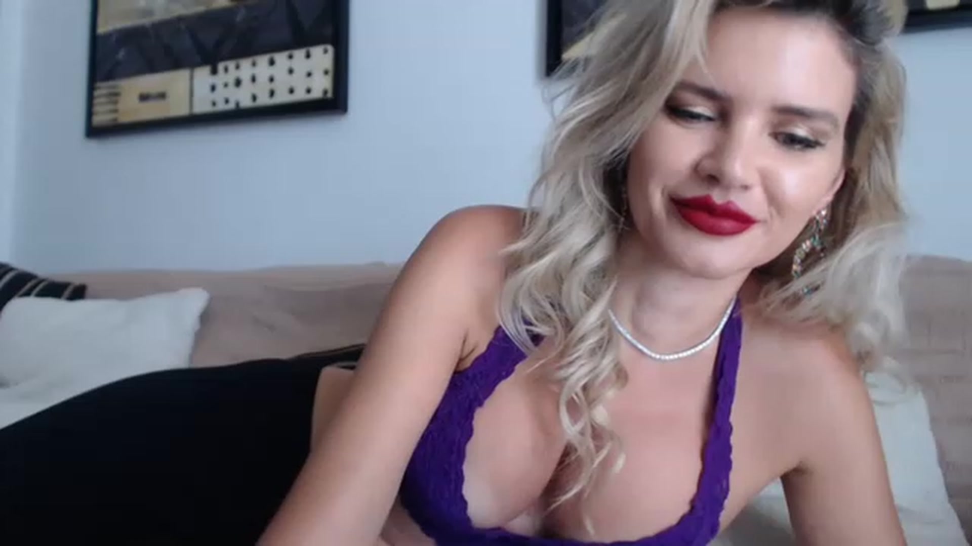 Gallery image thumbnail from Dulcineaa's myfreecams stream on, 07/08/2023, 16:09 image 4 of 20