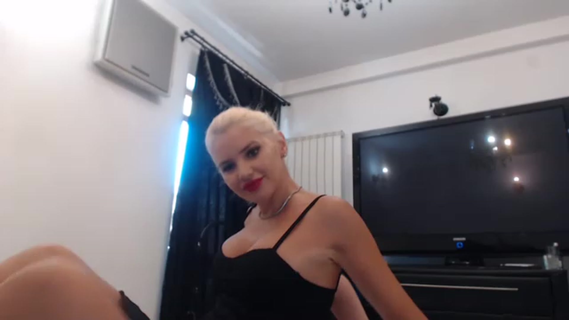 Gallery image thumbnail from Dulcineaa's myfreecams stream on, 07/22/2023, 14:24 image 5 of 20