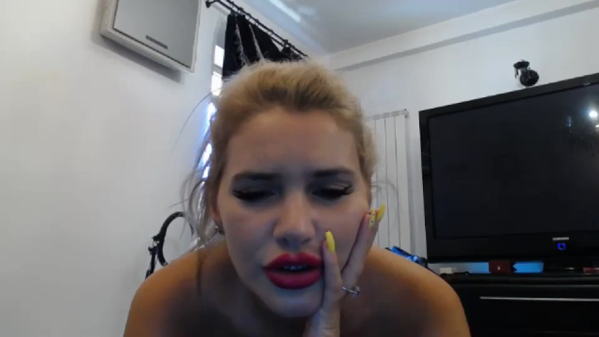 Gallery image thumbnail from Dulcineaa's myfreecams stream on, 07/29/2023, 14:42 image 15 of 20