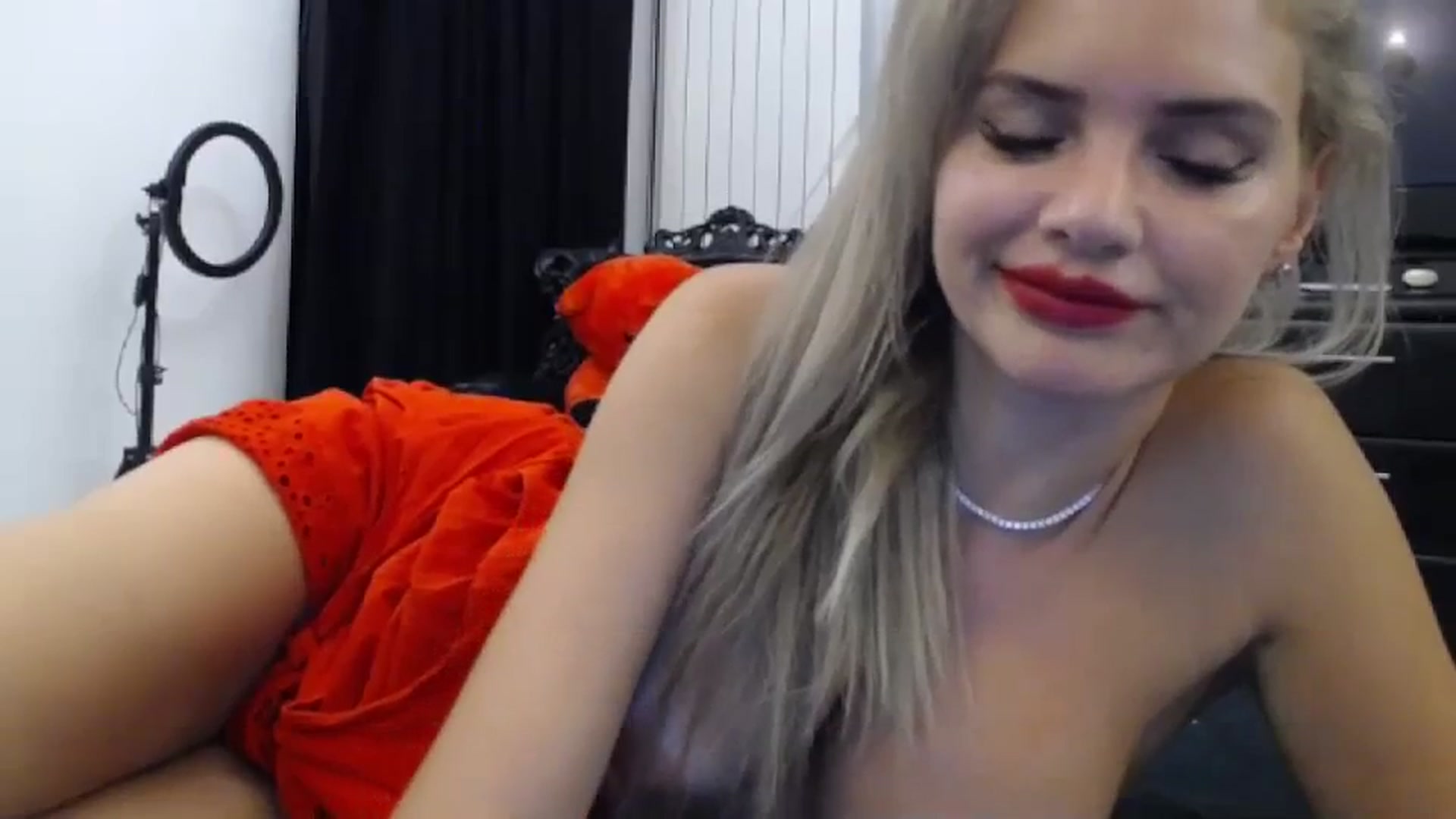 Gallery image thumbnail from Dulcineaa's myfreecams stream on, 07/30/2023, 23:53 image 2 of 20
