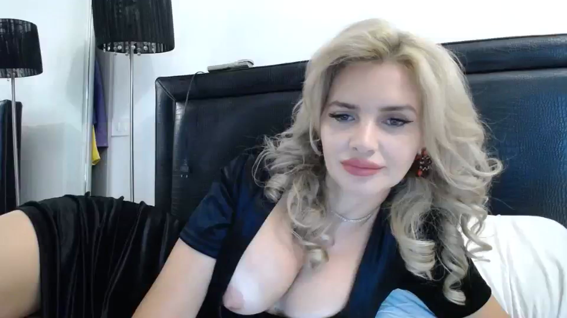 Gallery image thumbnail from Dulcineaa's myfreecams stream on, 08/04/2023, 14:53 image 14 of 20