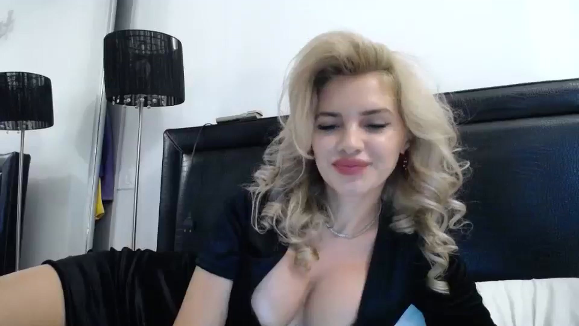 Gallery image thumbnail from Dulcineaa's myfreecams stream on, 08/04/2023, 14:53 image 18 of 20