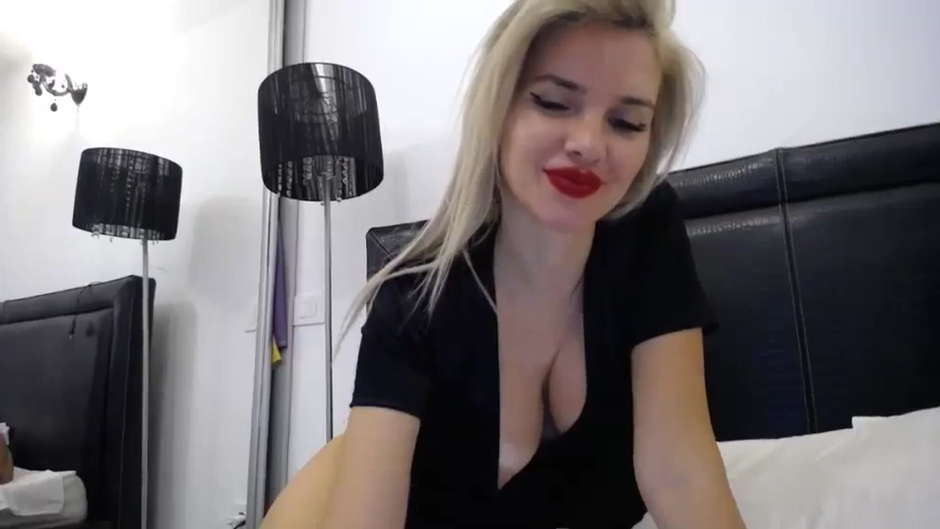Gallery image thumbnail from Dulcineaa's myfreecams stream on, 08/09/2023, 21:55 image 8 of 20