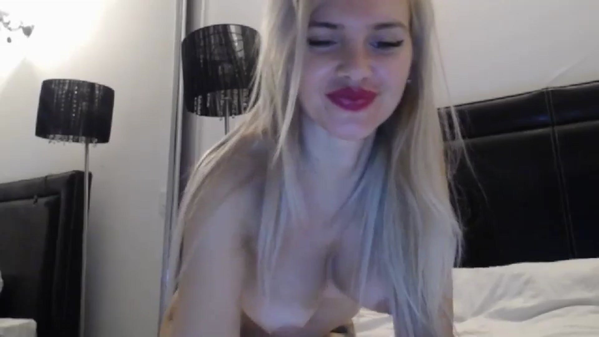 Gallery image thumbnail from Dulcineaa's myfreecams stream on, 08/10/2023, 22:39 image 2 of 20